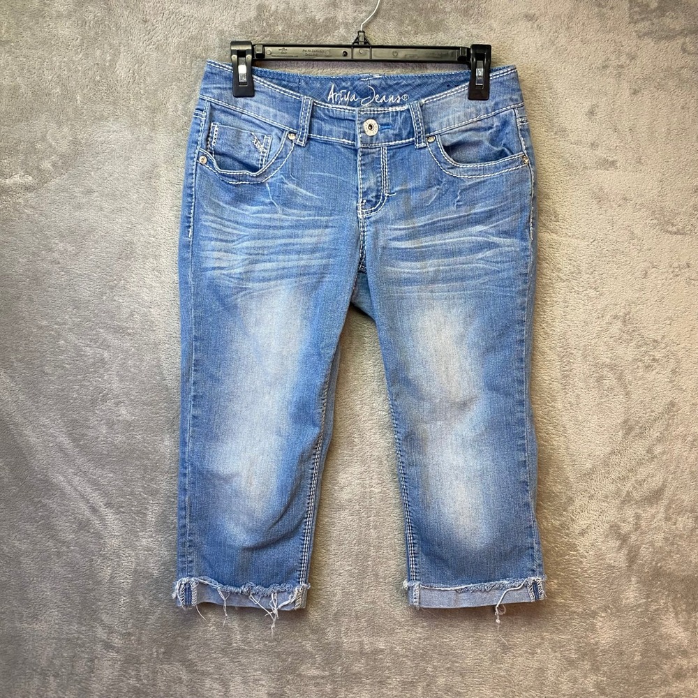Ariya Jeans Womens Size 7/8 Medium Wash Frayed Hem Capri Denim Crop Pants